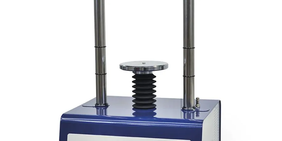 Illustrative image of Triaxial test in Mackay